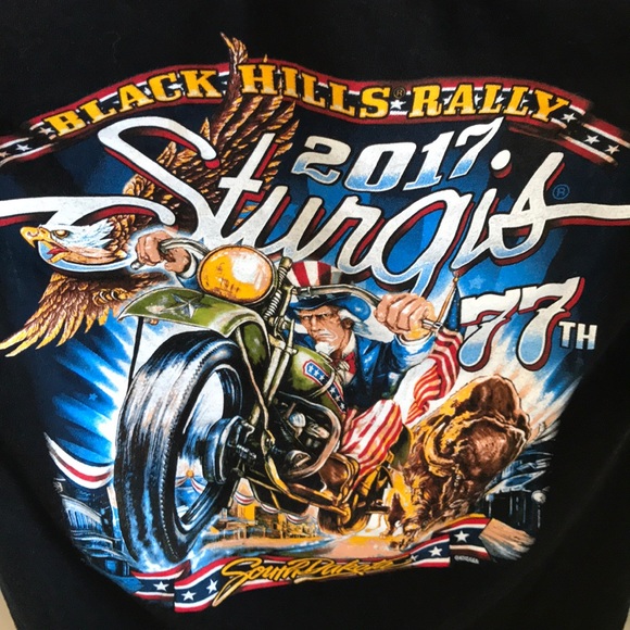 Gildan Other - 2017 Sturgis Black Hills Rally 77th T-shirt Medium